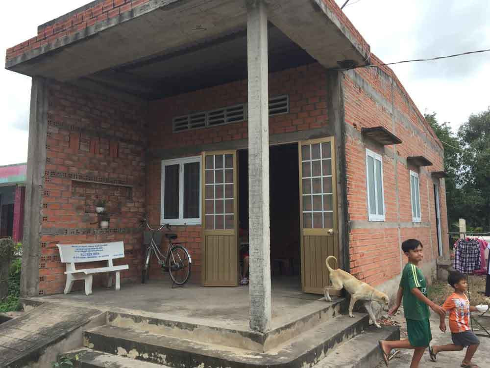 Be gai bi dau bung du doi, me tre chet lang nghe tin bao cua bac si-Hinh-3