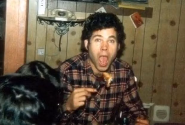 Dù chưa ly hôn với vợ, Fred vẫn tán tỉnh Rosemary. Về sau, 2 người dọn về sống chung. Dù bị cha phản đối, Rosemary vẫn quyết định chung sống với Fred và sinh cho gã người con gái đặt tên là Heather Ann.