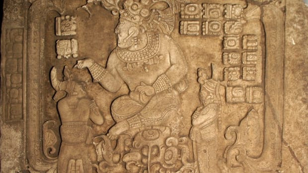 Cuốn sách cổ xưa này cung cấp cái nhìn rõ ràng hơn về lịch, toán học, thiên văn học và tôn giáo của văn hóa Maya.