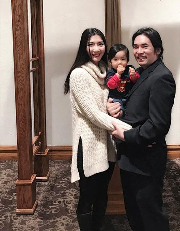 Tuy nhiên, cuối năm 2018, người mẫu Ngọc Quyên gây bất ngờ khi thông báo mình và chồng Việt Kiều đã ly hôn. Lý do khiến hôn nhân của họ tan vỡ là vì bất đồng quan điểm, mâu thuẫn không thể hàn gắn. Cả hai đã từng có ý định ly hôn 5 lần trước đó nhưng cũng vì con nên họ đã cố gắng bỏ qua. Khép lại 4 năm không mấy êm đẹp, Ngọc Quyên cho biết hiện tại mình chỉ muốn sống một cuộc sống bình thường và nuôi con.