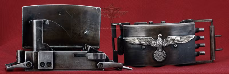 Thế nhưng, các chuyên gia không tìm thấy bất cứ bằng chứng nào cho thấy vũ khí này được phát xít Đức sản xuất rộng rãi và trang bị cho binh sĩ sử dụng trên thực tiễn.