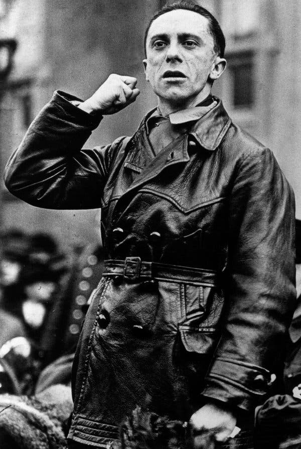 Vài trò của Goebbels trong bộ máy chính quyền của Hitler là thực hiện các hoạt động tuyên truyền bài xích, chống người Do Thái trong dân chúng Đức cũng như tuyên truyền những điều tốt đẹp cho trùm phát xít Hitler và Đế chế thứ 3.