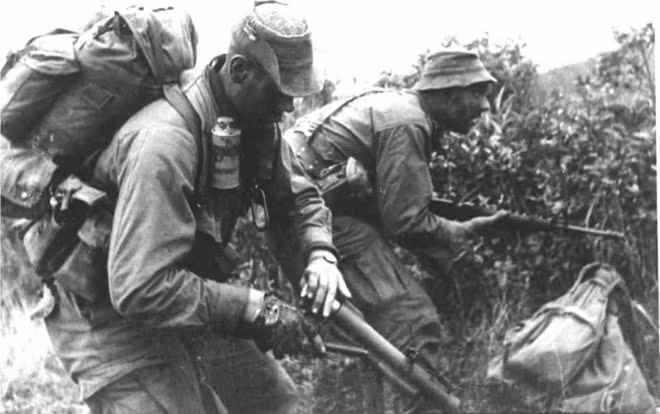 Về sau, phạm vi hoạt động của SEAL không chỉ ở Việt Nam mà còn mở rộng sang Lào, Campuchia.