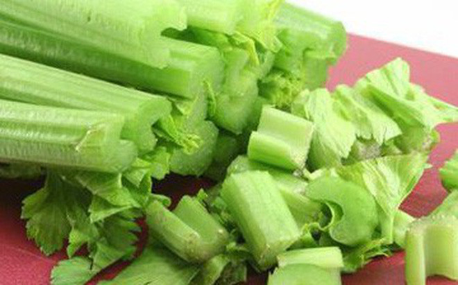 Thói quen thường xuyên ăn rau cần tây sẽ có lợi trong việc ngăn ngừa các bệnh như: cao huyết áp, xơ vữa động mạch, bệnh tim mạch, suy nhược thần kinh, giảm đường và mỡ trong cơ thể...