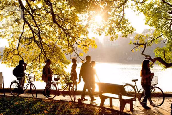 Du bao thoi tiet hom nay: Ha Noi dem lanh, ngay nang rat