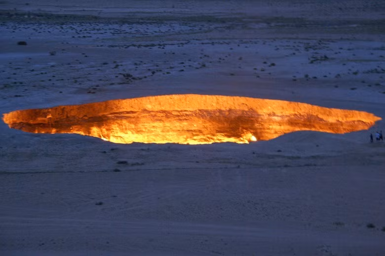 Sự việc này đã tạo nên một khung cảnh đặc biệt thu hút sự quan tâm của dư luận.