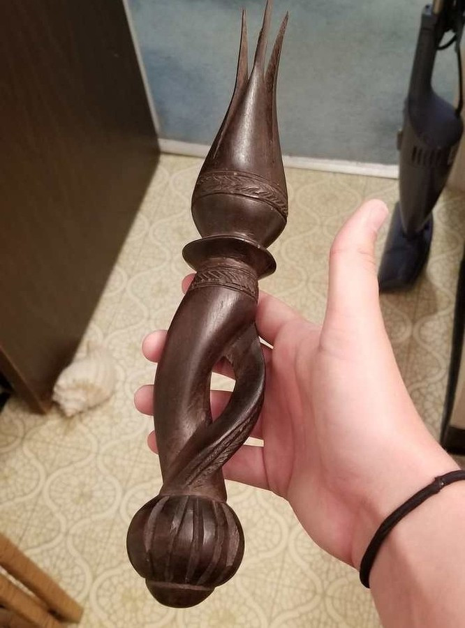 Một dụng cụ của bộ lạc ăn thịt người.