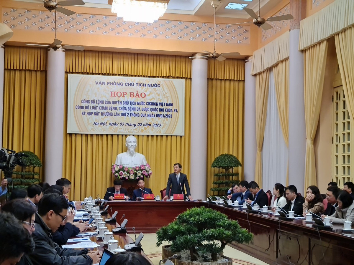 Công bố Lệnh của Quyền Chủ tịch nước về Luật Khám bệnh, chữa bệnh - Hình 2 Cong bo Lenh cua Quyen Chu tich nuoc ve Luat Kham benh, chua benh-Hinh-2