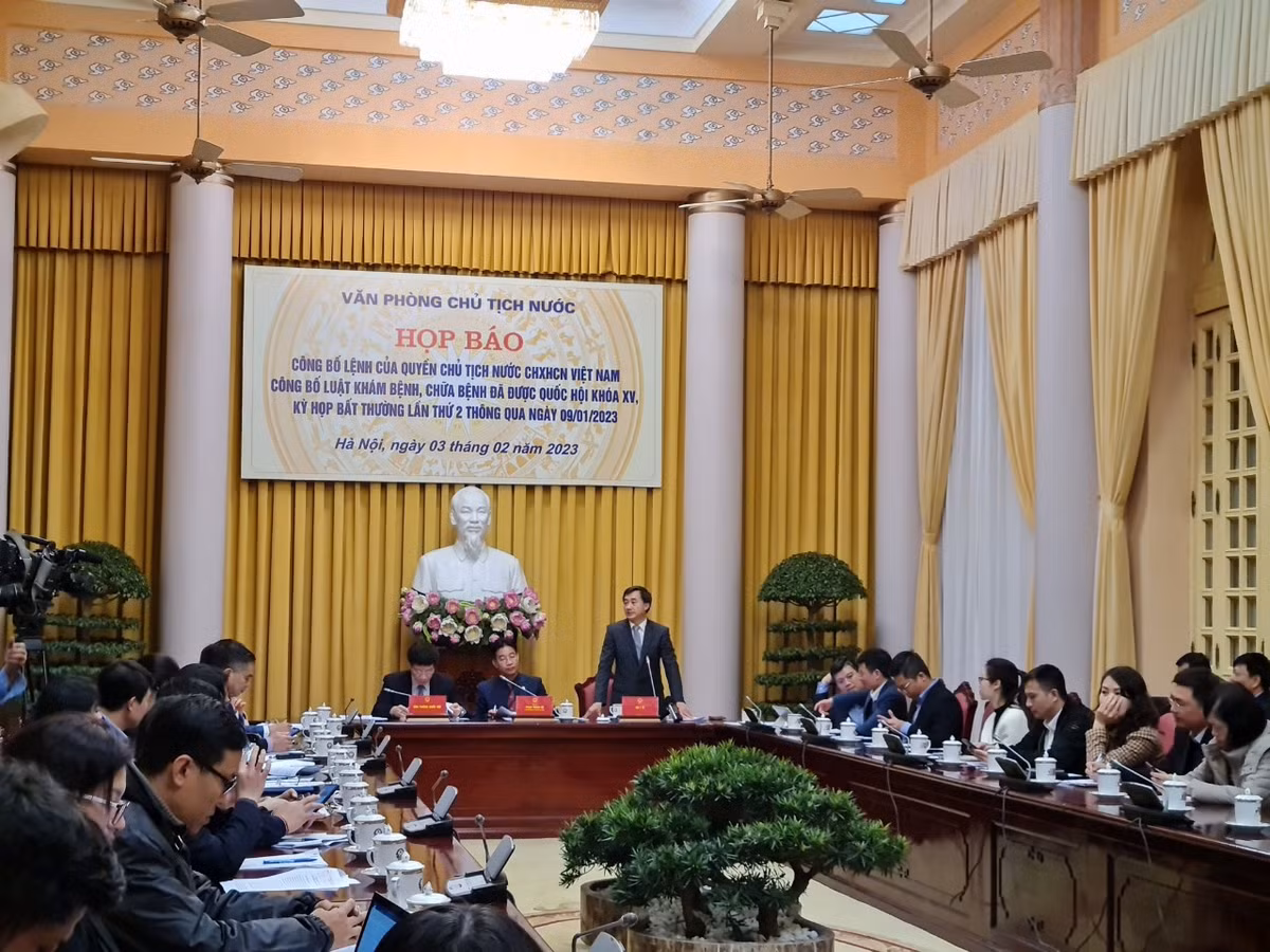 Công bố Lệnh của Quyền Chủ tịch nước về Luật Khám bệnh, chữa bệnh - Hình 2 Cong bo Lenh cua Quyen Chu tich nuoc ve Luat Kham benh, chua benh-Hinh-2