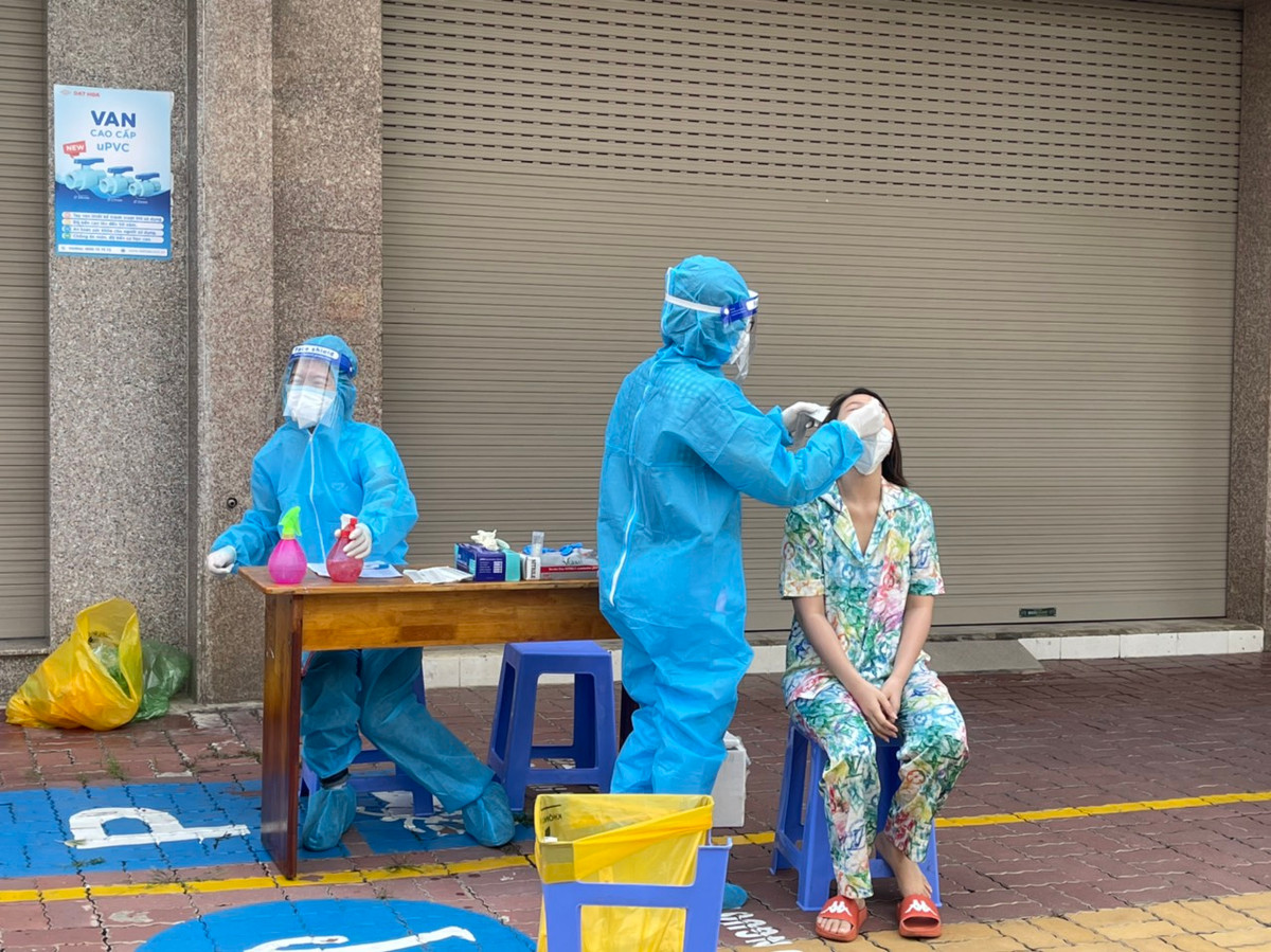 Việt Á cho CDC Bà Rịa-Vũng Tàu mượn máy xét nghiệm và kit test - Hình 2 Viet A cho CDC Ba Ria-Vung Tau muon may xet nghiem va kit test-Hinh-2