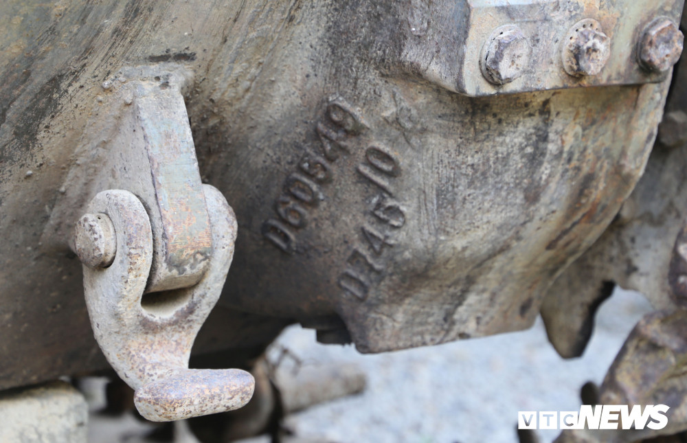 Các xe tăng có cùng số hiệu D60549 nổi ở đuôi phía sau. Bảo tàng Điện Biên Phủ cho biết, những chiếc xe này thường xuyên được bảo trì định kỳ hàng năm.