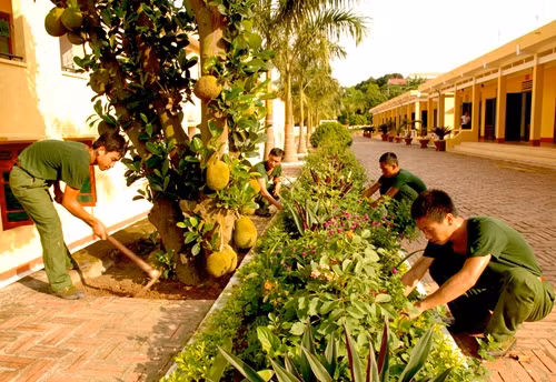 Công tác tăng gia sản xuất được các đơn vị duy trì tốt, bảo đảm vượt chỉ tiêu.