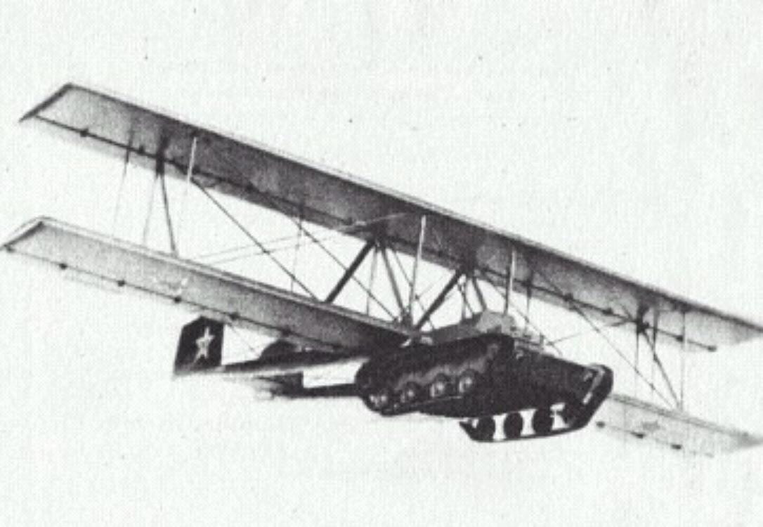 Những chiếc xe tăng bay Antonov A-40 là xe tăng hạng nhẹ có cánh, được gắn vào một chiến đấu cơ lớn hơn. Tuy nhiên, chỉ có 1 mẫu A-40 được chế tạo bởi các máy bay nhỏ không thể chở những chiếc xe tăng này trong khi không có gì đảm bảo xe tăng và các phi công sẽ hạ cánh cùng nhau.