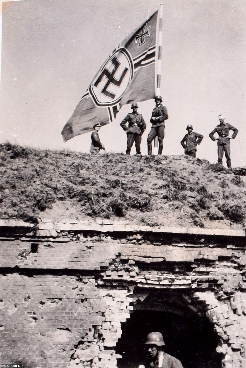 Quân Đức phải mất tới 7 ngày để chiếm hoàn toàn bán đảo Westerplatte mặc dù về trang bị họ vượt trội hơn quân đội Ba Lan gấp nhiều lần. Nguồn ảnh: Daily Mail.