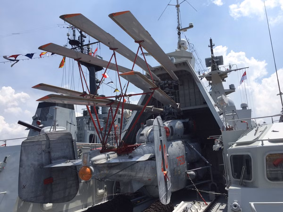 Hạn chế này được thấy rõ qua bài viết mang tựa đề "Chống bão Trà My giữa biển Nhật Bản" trên báo Hải quân Việt Nam, cho thấy các bán bộ chiến sĩ hải quân ta trên tàu 015 – Trần Hưng Đạo đã phải rất vất vả để bảo vệ trực thăng Ka-28 đi cùng.