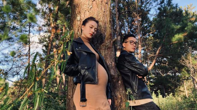 Nhan sắc cựu hot girl đời đầu có khác, mang bầu mà cô nàng xinh đẹp ngời ngời.