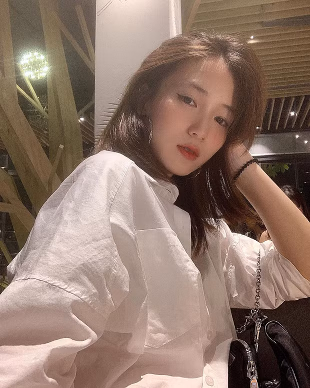 Không chỉ sở hữu một làn da sáng đẹp, bà xã JustaTee còn duy trì được vóc dáng hoàn hảo trong thời gian mang thai.