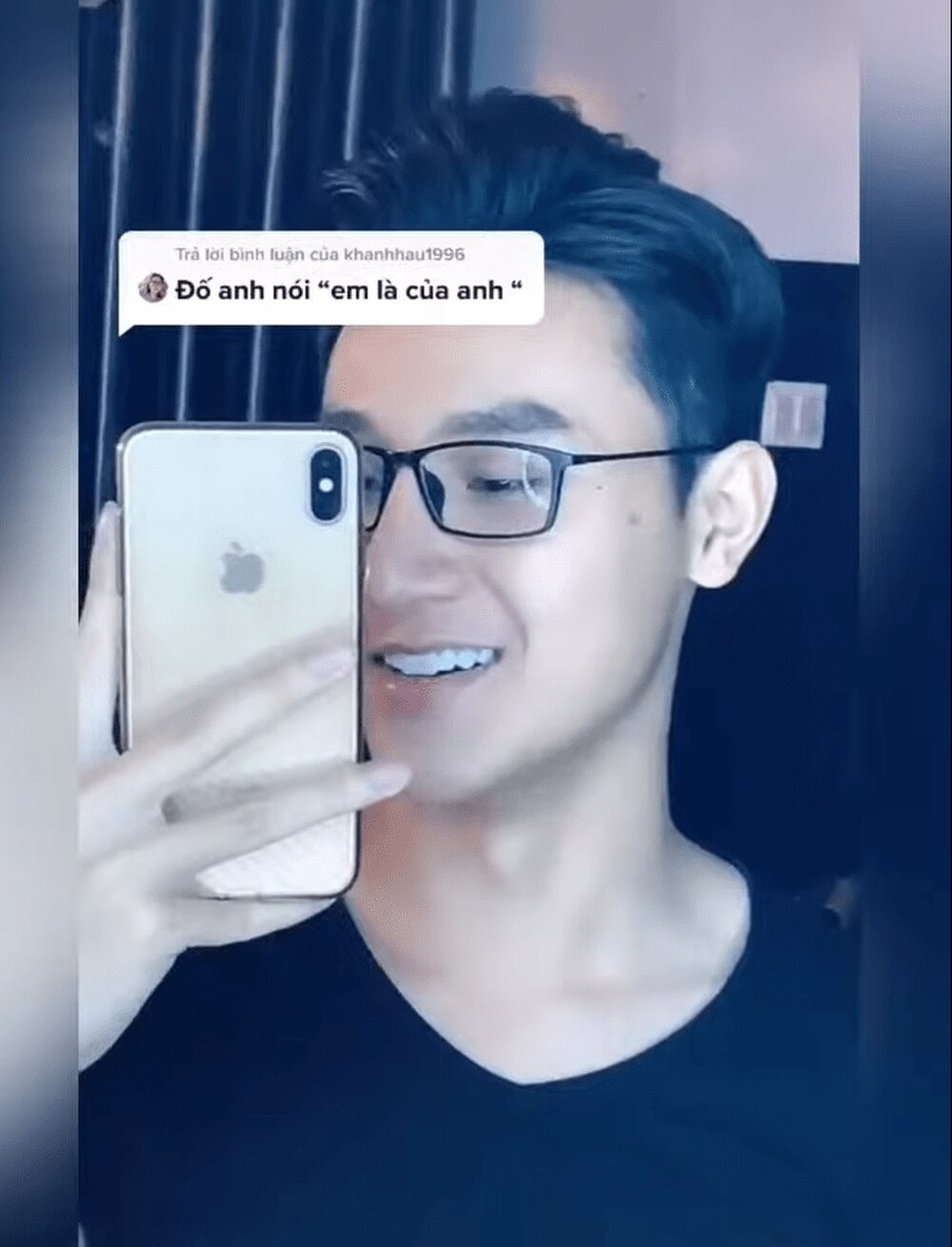 “Hình như tôi chiều các em quá nên các em hư rồi phải không?" là câu nói được nhiều diễn đàn, cư dân mạng chia sẻ trong năm 2020 vừa qua. Hiện tượng này bắt nguồn từ clip thả thính của chàng trai tên Khoa Vương.