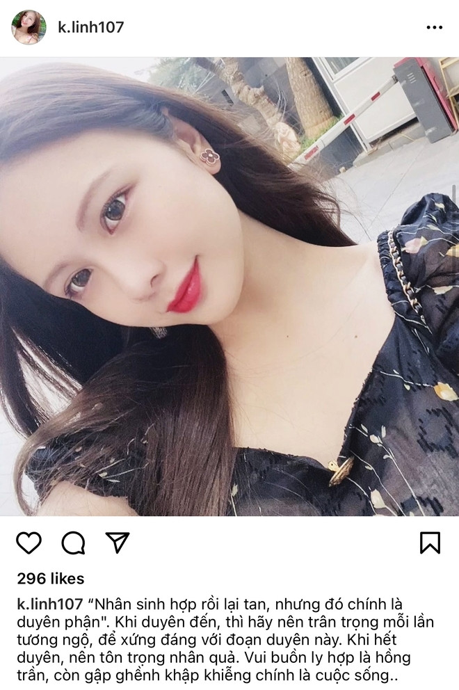 Khánh Linh còn liên tục đăng những dòng trạng thái đầy ẩn ý như: ” Nhân sinh hợp rồi tan nhưng đó là duyên phận”, hay: ” Những điều chúng ta nghĩ rằng không thể đánh mất, chúng ta đã mất”. Ảnh: Chụp màn hình