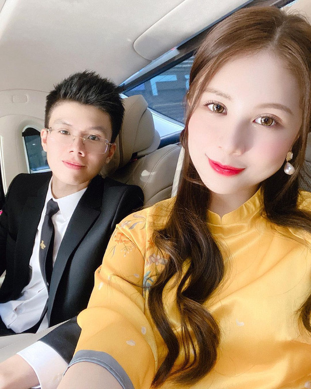 Tuy nhiên, chỉ sau một thời gian ngắn công khai chuyện tình cảm, cư dân mạng đã phát hiện ra em trai Phan Thành và Khánh Linh đã unfollow nhau trên mạng xã hội, làm dấy lên nghi vấn chia tay.