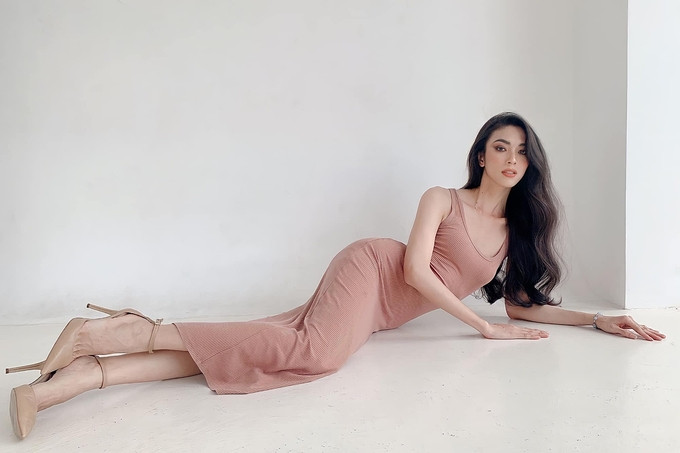 Mộng Thường chiếm tình cảm người đối diện với ngoại hình nữ tính, duyên dáng. Cô chưa phẫu thuật chuyển giới và hiện là người mẫu phi giới tính nổi bật tại TP HCM.