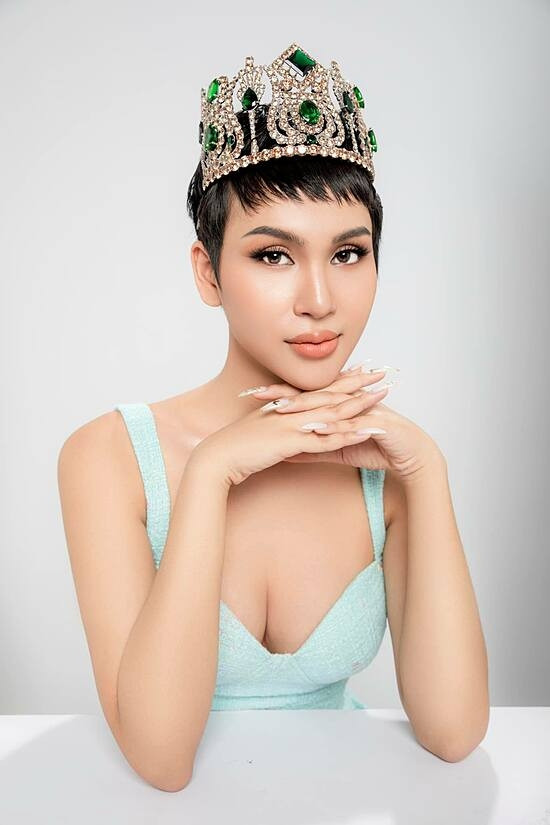 Ở đêm bán kết, Cadie trình diễn tốt, hứa hẹn bứt phá trong chung kết xếp hạng.