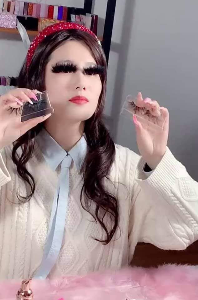 Năm hết tết đến là thời điểm hội chị em đua nhau đi làm đẹp đón Tết. Cũng từ đây, những tác phẩm để đời bắt đầu xuất hiện và trở thành "hot trend"mùa Tết.