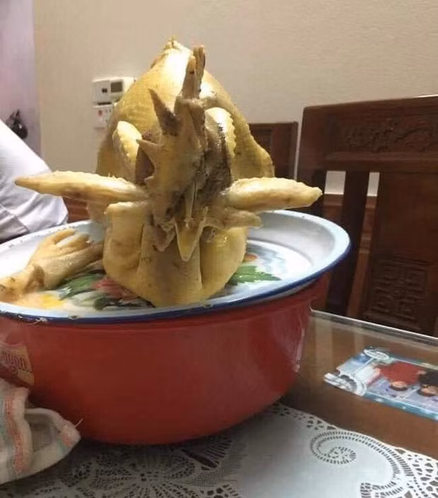 Không biết tư thế gì luôn, anh chị em lý giải giúp với.