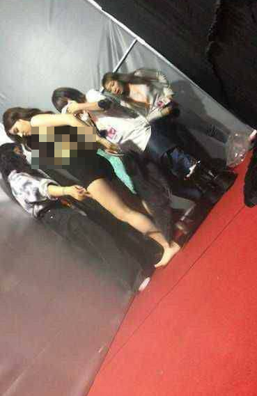 Được biết, hình ảnh nhạy cảm này được chụp trong hậu trường sự kiện lễ trao giải Asian Artist Awards 2019 diễn ra tại Việt Nam. Một số thông tin cho rằng, người chụp ảnh này là một nhân viên hậu trường.