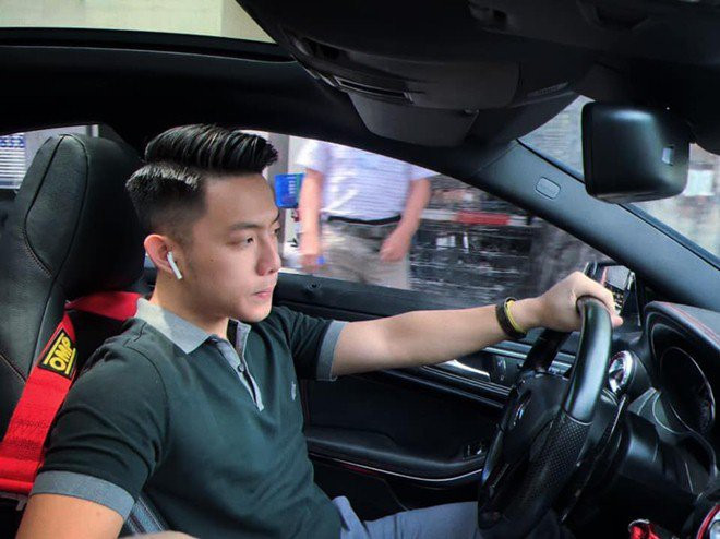 Tống Đông Khuê nổi tiếng là chàng trai yêu chiều người yêu hết mực.