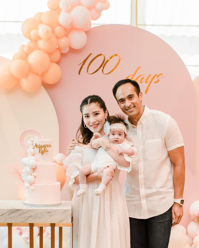 Sau gần 1 năm sinh con, ái nữ nhà tỷ phú Chryseis Tan tiếp tục gây bão cộng đồng mạng bởi vẻ đẹp ngày càng mặn mà của bà mẹ 1 con.