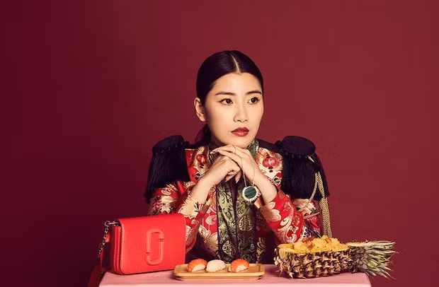 Chryseis Tan (sinh năm 1988) là ái nữ của đại gia giàu nhất Malaysia Vincent Tan. Gia đình cô sở hữu khối tài sản kếch xù ước tính lên đến hơn 1,1 tỷ USD.