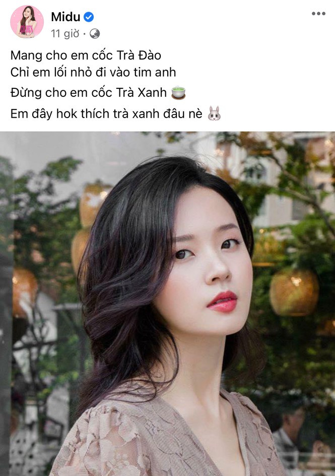 Theo dòng xu hướng, Midu nhất định nói không với Trà xanh. Nhưng trà đào thì được!