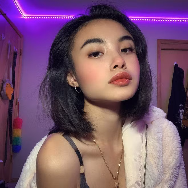 Được biết, cặp đôi này nổi tiếng từ năm 2017. Khi đó, Anh Kiệt là du học sinh tại Mỹ còn Phương Uyên đã định cư tại đây.