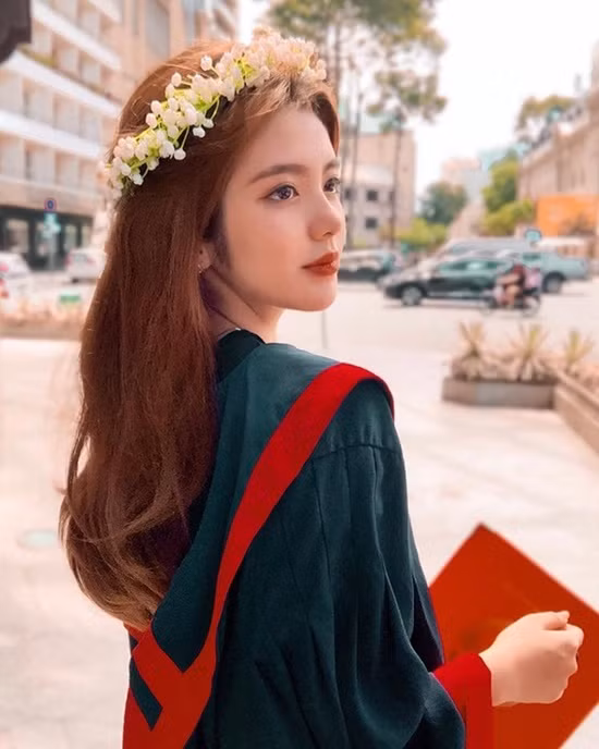 Nữ sinh Sài thành đẹp xao xuyến khiến netizen xứ Trung say đắm Nu sinh Sai thanh dep xao xuyen khien netizen xu Trung say dam