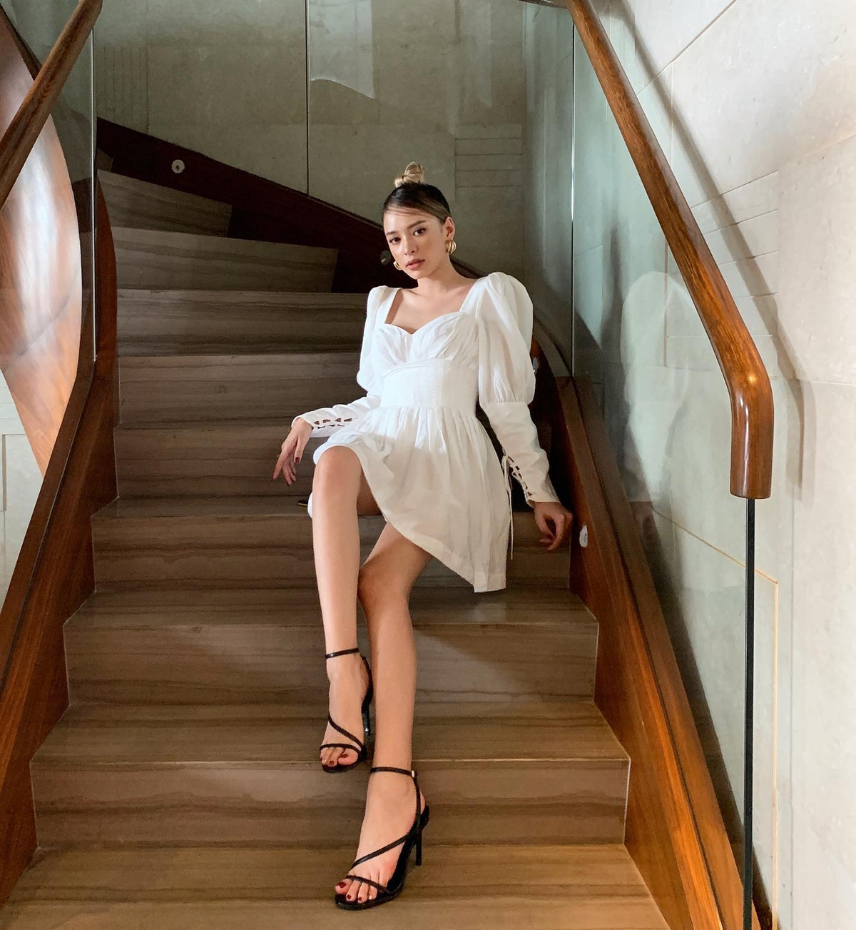 Trong năm 2020, Na Tây đã đảm nhận vai nữ chính trong MV nhạc Rap “Đừng Tin Her” của B Ray x Young H x Masew, và ngay lập tức được cộng đồng mạng săn đón vì nhan sắc hút hồn của mình.