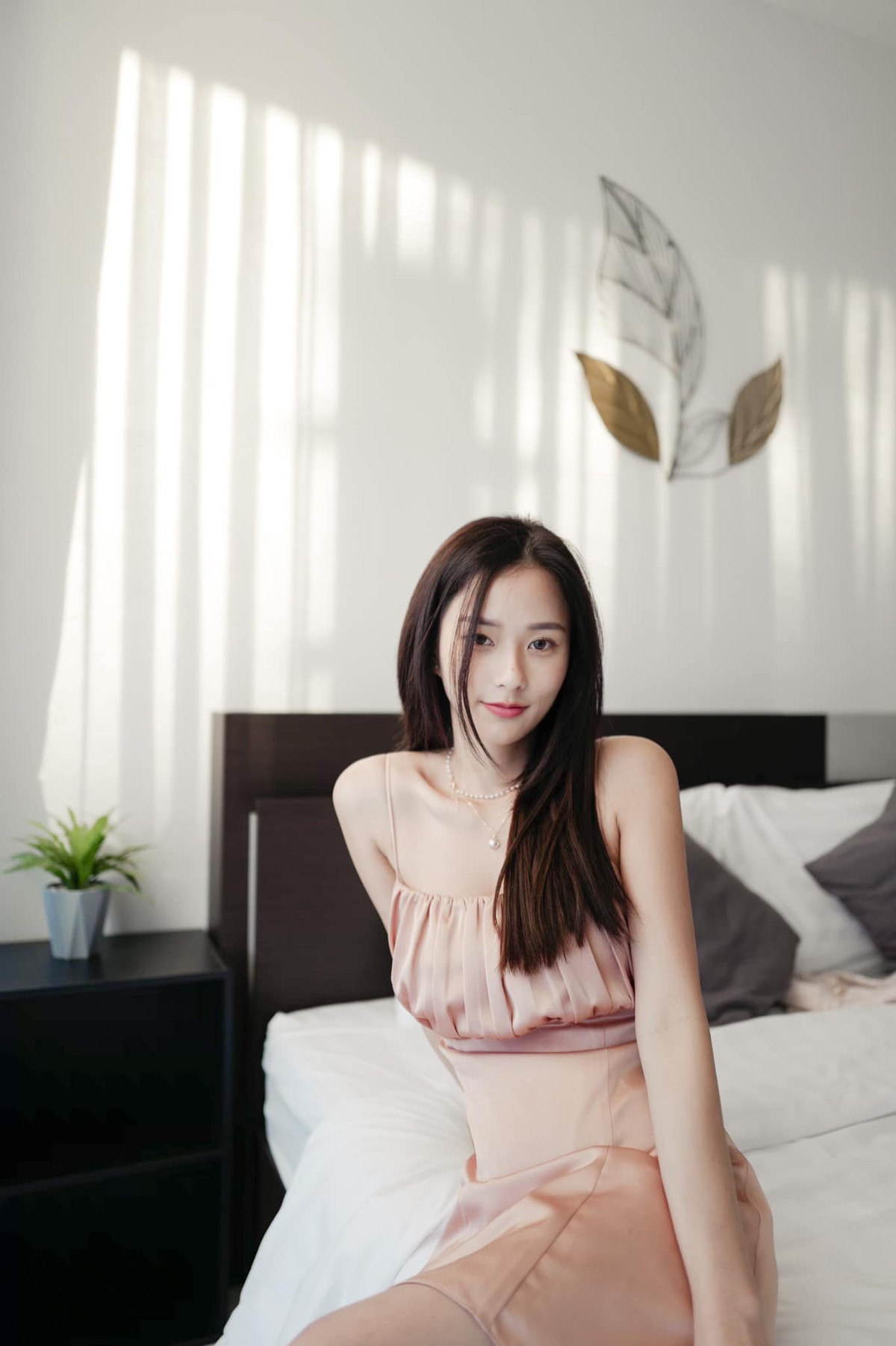 Đã xinh lại còn giống người nổi tiếng nên trang cá nhân của Methmutha đang sở hữu lượng theo dõi khá "khủng".