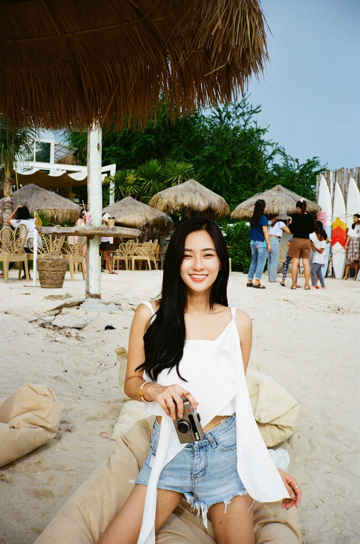 Dù không hay diện trang phục nóng bỏng song những nét gợi cảm toát ra từ ngoại hình và thần thái hơn người của Methmutha cũng "đốn đổ" trái tim nhiều anh chàng.