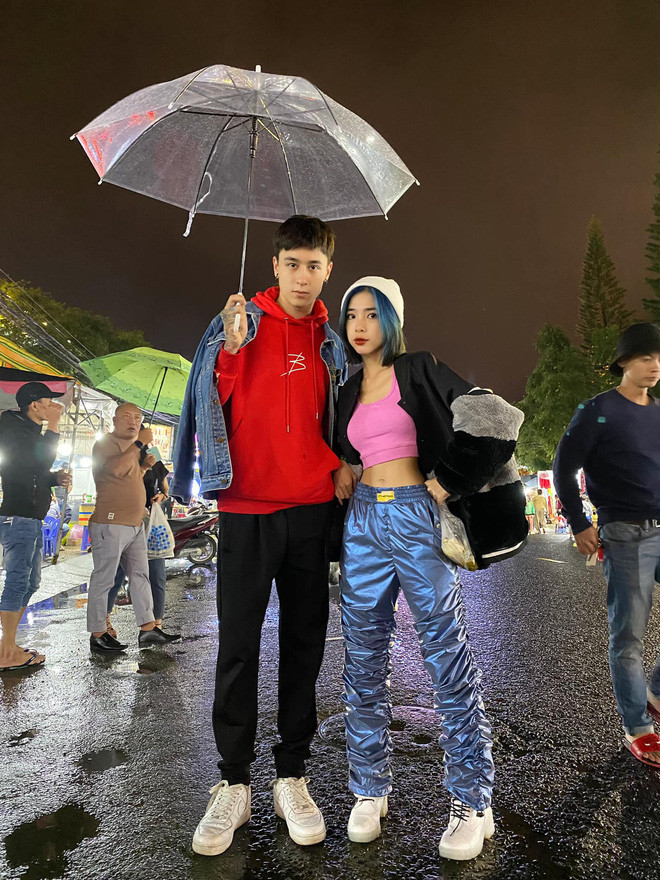 Cụ thể, cô nàng cho biết "đây là lần cuối muốn đề cập lại chuyện tình cảm", cả 2 đã chia tay 1 tháng rồi và "mong mọi người đừng hiếu kỳ hỏi mình nữa".