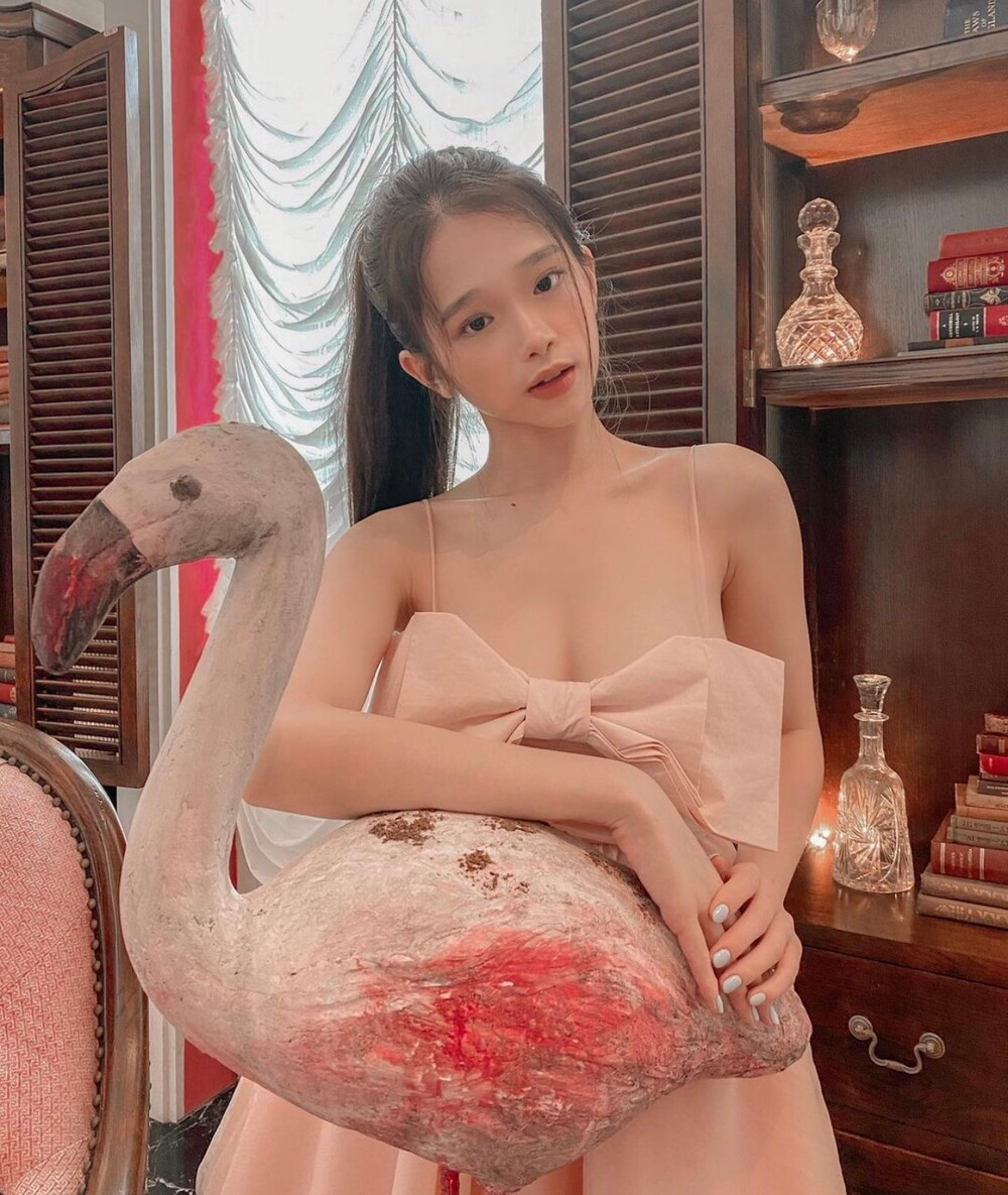 Đồng thời, những phát ngôn và cách ứng xử của Linh Ka cũng trở nên chuẩn mực hơn khá nhiều.