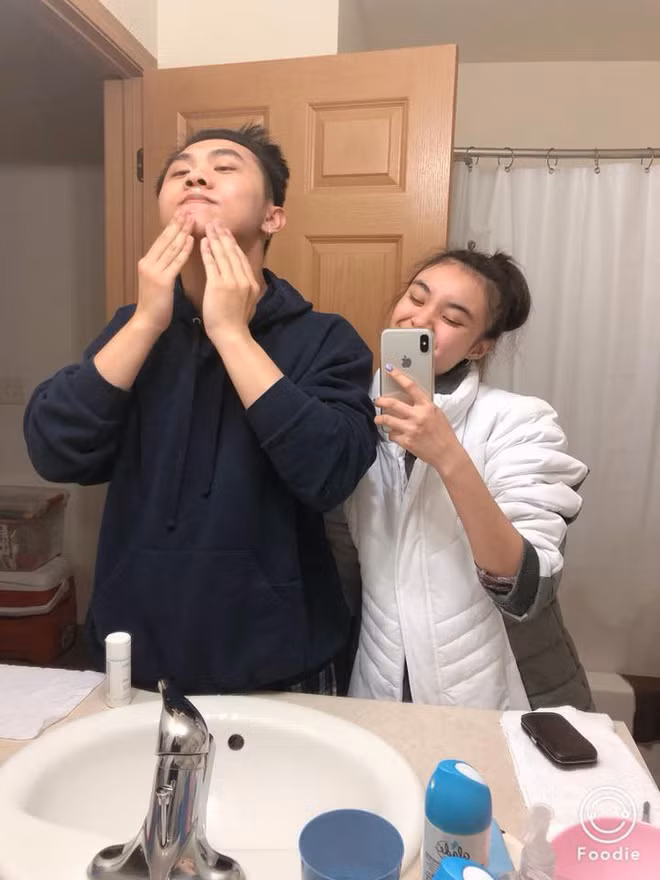 Ngoài những ý tưởng sáng tạo, một số clip được cặp đôi Việt hóa theo nội dung clip của các Vlogger nước ngoài.