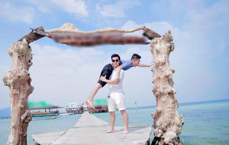 Hiện tại các bức hình nói trên vẫn đang nhận “cơn mưa” lời khen từ cộng đồng mạng.