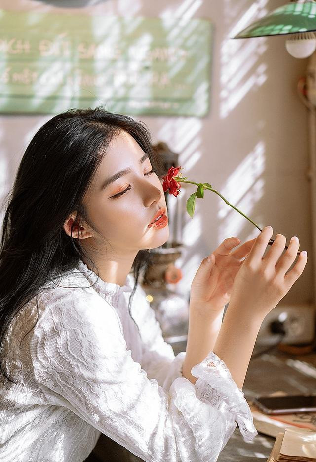 Hằng đang học chuyên ngành Khởi nghiệp và phát triển kinh doanh, ĐH Kinh tế quốc dân. Đây là một ngành học còn khá mới của ngôi trường này.