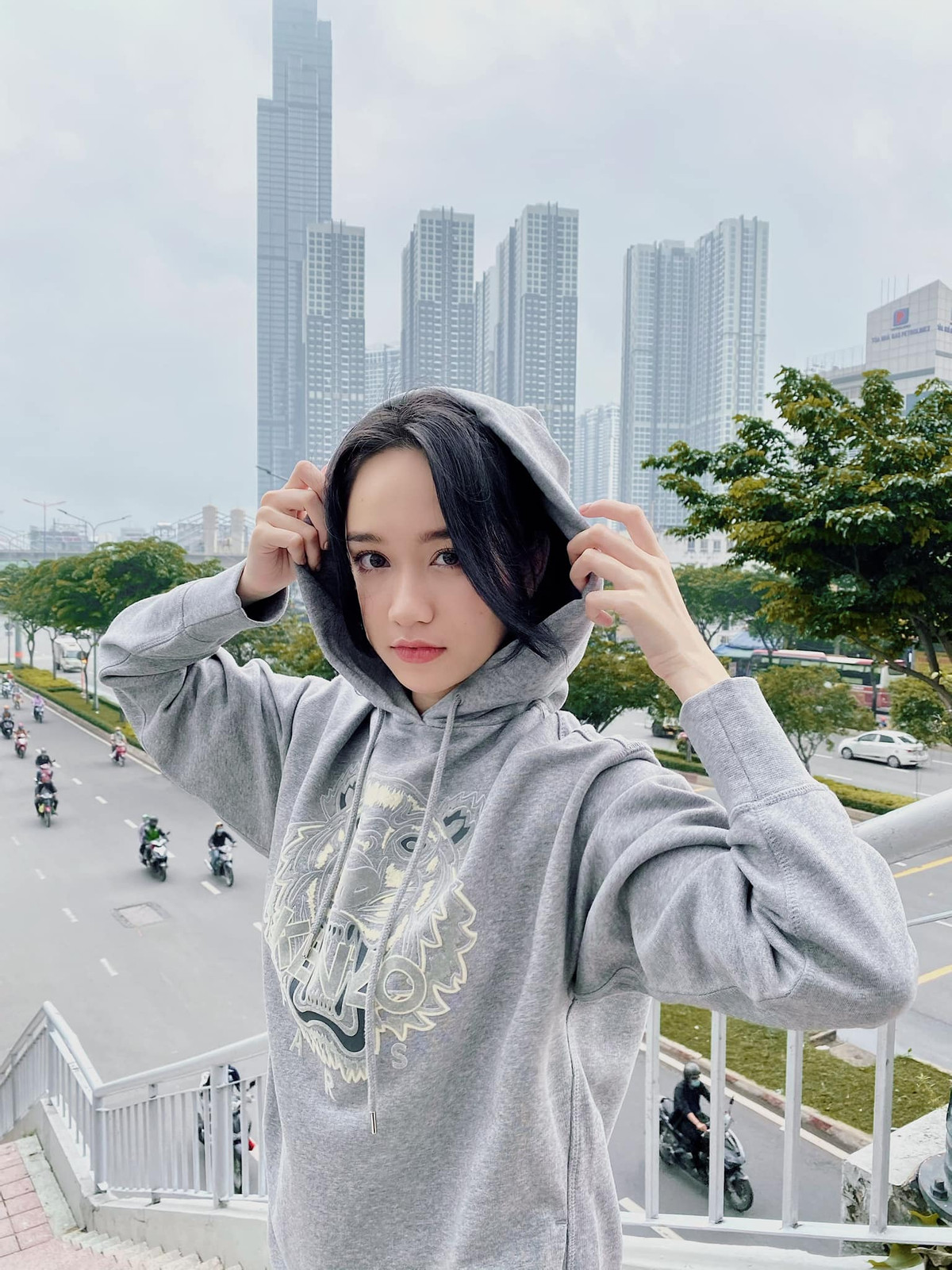 Từ gợi cảm, đáng yêu hay ngây thơ Trúc Anh đều có thể “cân" được dễ dàng.