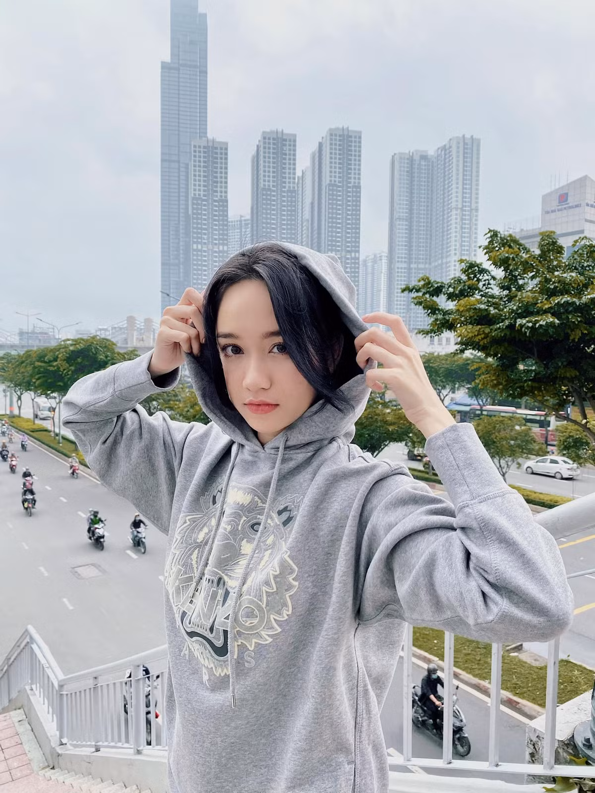 Từ gợi cảm, đáng yêu hay ngây thơ Trúc Anh đều có thể “cân" được dễ dàng.