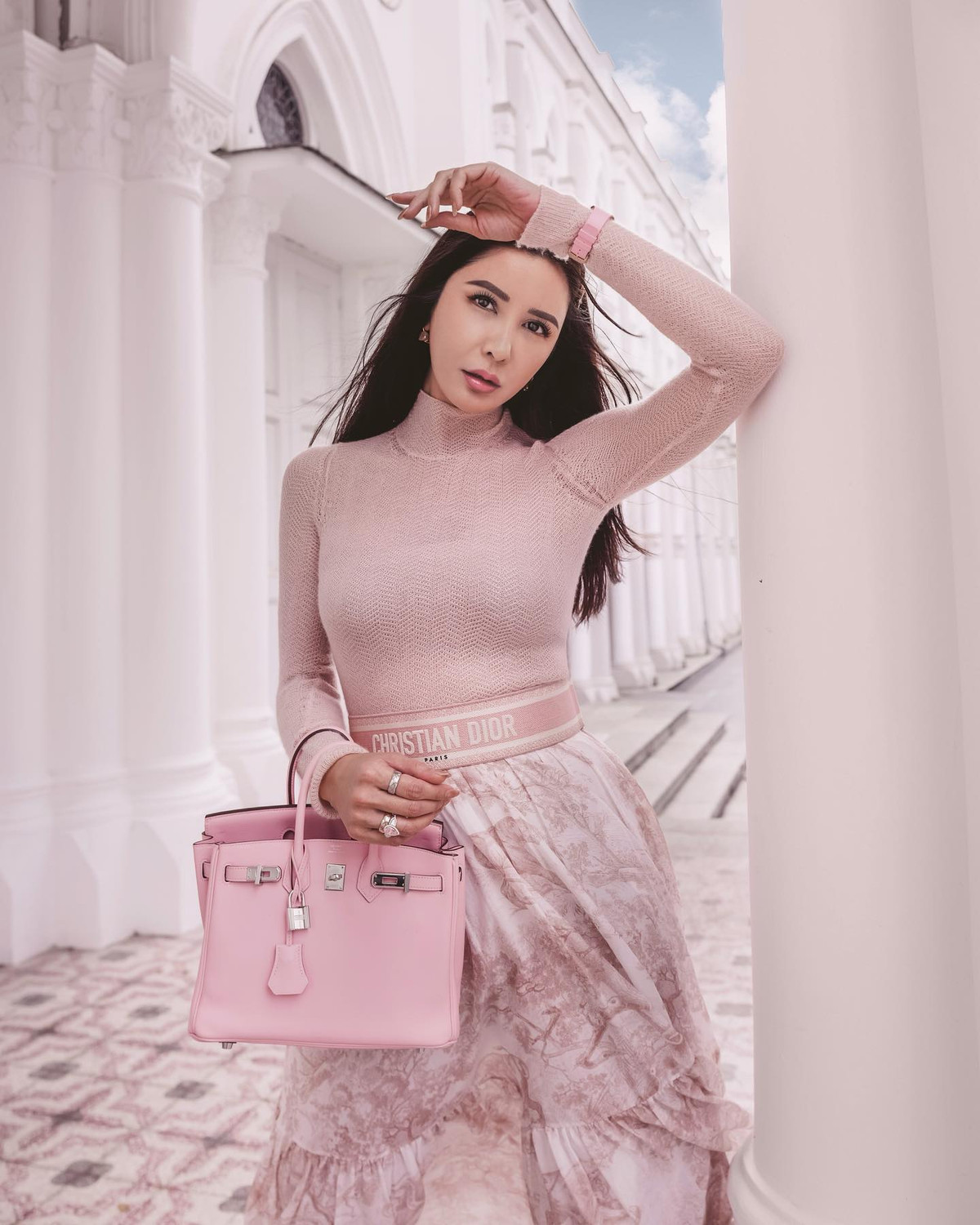 Được mệnh danh là "nữ hoàng Instagram", Jamie Chua luôn biết cách chăm sóc hình ảnh cá nhân tỉ mỉ và rực rỡ nhất.