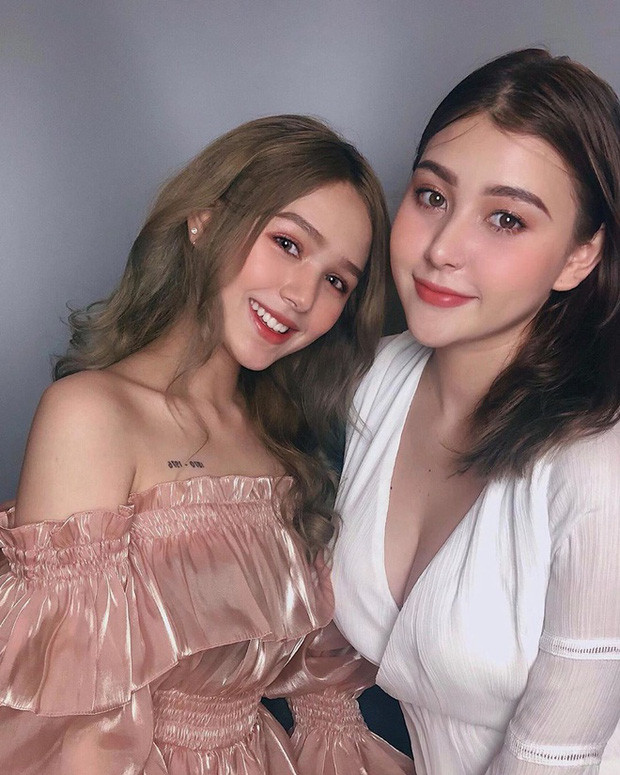 Được biết, nàng hot girl mà Xemesis giới thiệu cho bạn mình cũng là cái tên khá nổi trong cộng đồng mạng. Người đó chính là Sunna hay Wilson Nhật Anh, gái xinh này là bạn thân của hot girl Xoài Non. Ảnh: FBNV