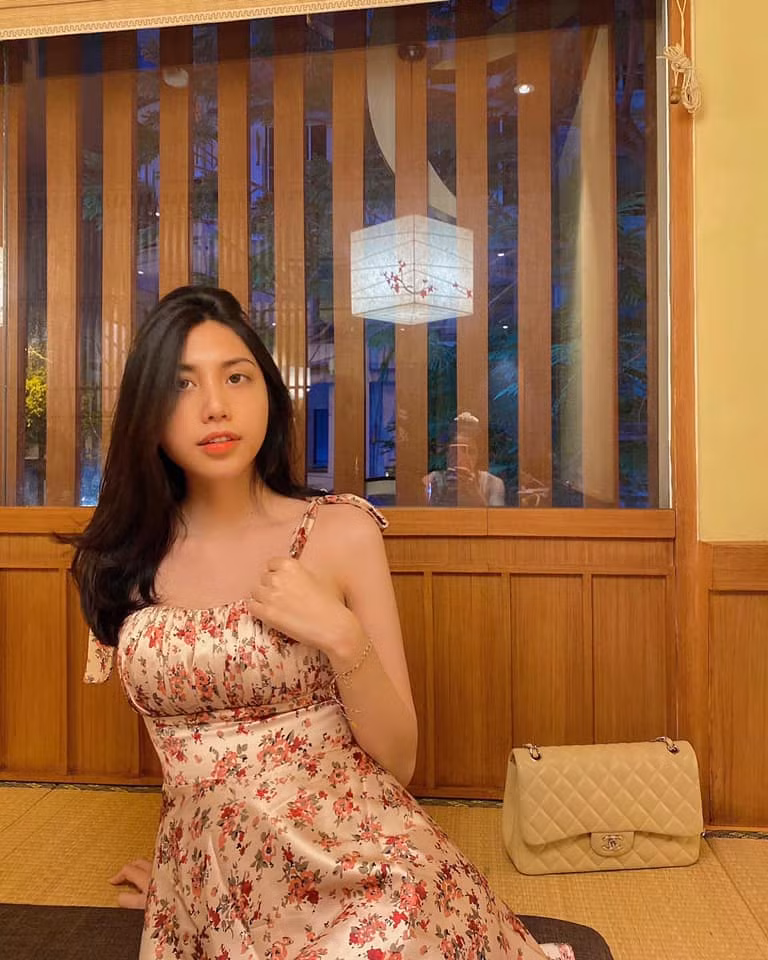 Ngoại hình xinh đẹp, nữ tính của Shayne sau khi phẫu thuật chuyển giới nhận được nhiều sự ngưỡng mộ, yêu mến.