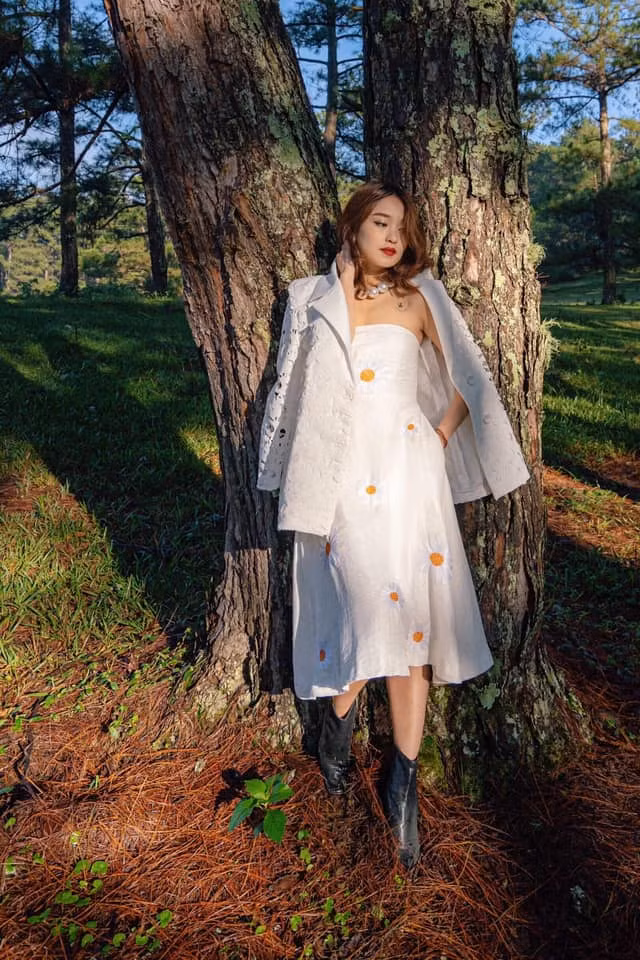 Gần 6 năm làm mẹ đơn thân, vào cuối năm 2018, cựu hot girl bất ngờ đính hôn với bạn trai yêu 4 năm. Đến tháng 5/2019, cô sinh con thứ 2.