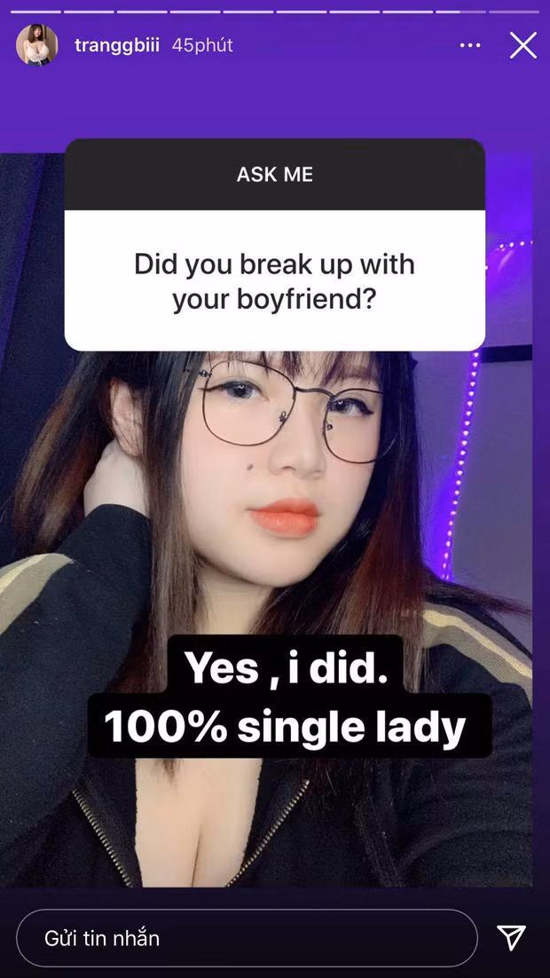 Tuy nhiên mới đây nữ sinh ngực khủng Hải Dương thẳng thắn thông báo rằng đã chia tay người yêu ở phần Q&amp;A trên Instagram. Cụ thể khi được hỏi có phải đã chia tay bạn trai không, cô nàng không ngại khẳng định: "Đúng rồi. Tôi đã chia tay. 100% độc thân".